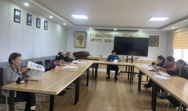 Тусгай зөвшөөрлийн комиссын бүрэлдэхүүн хуралдлаа